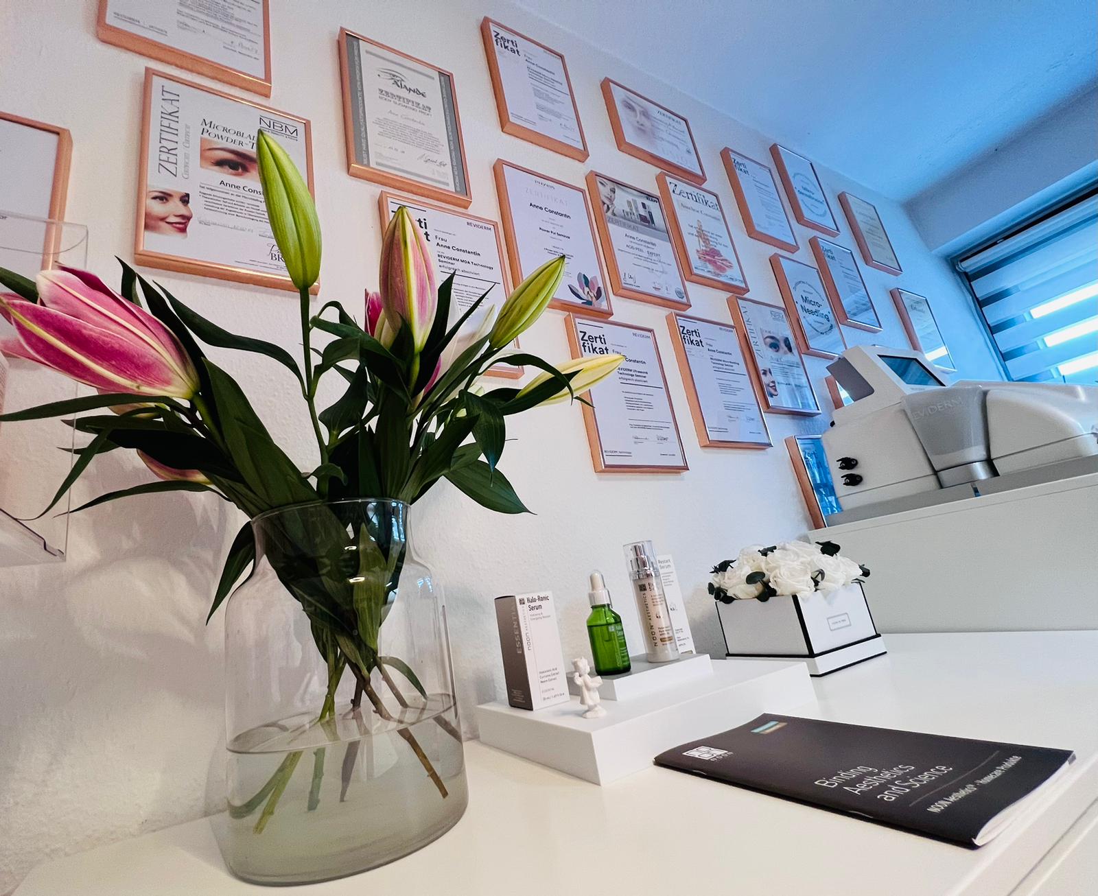 Studio-Einblick bei ANNE CONSTANTIN BEAUTY. 2